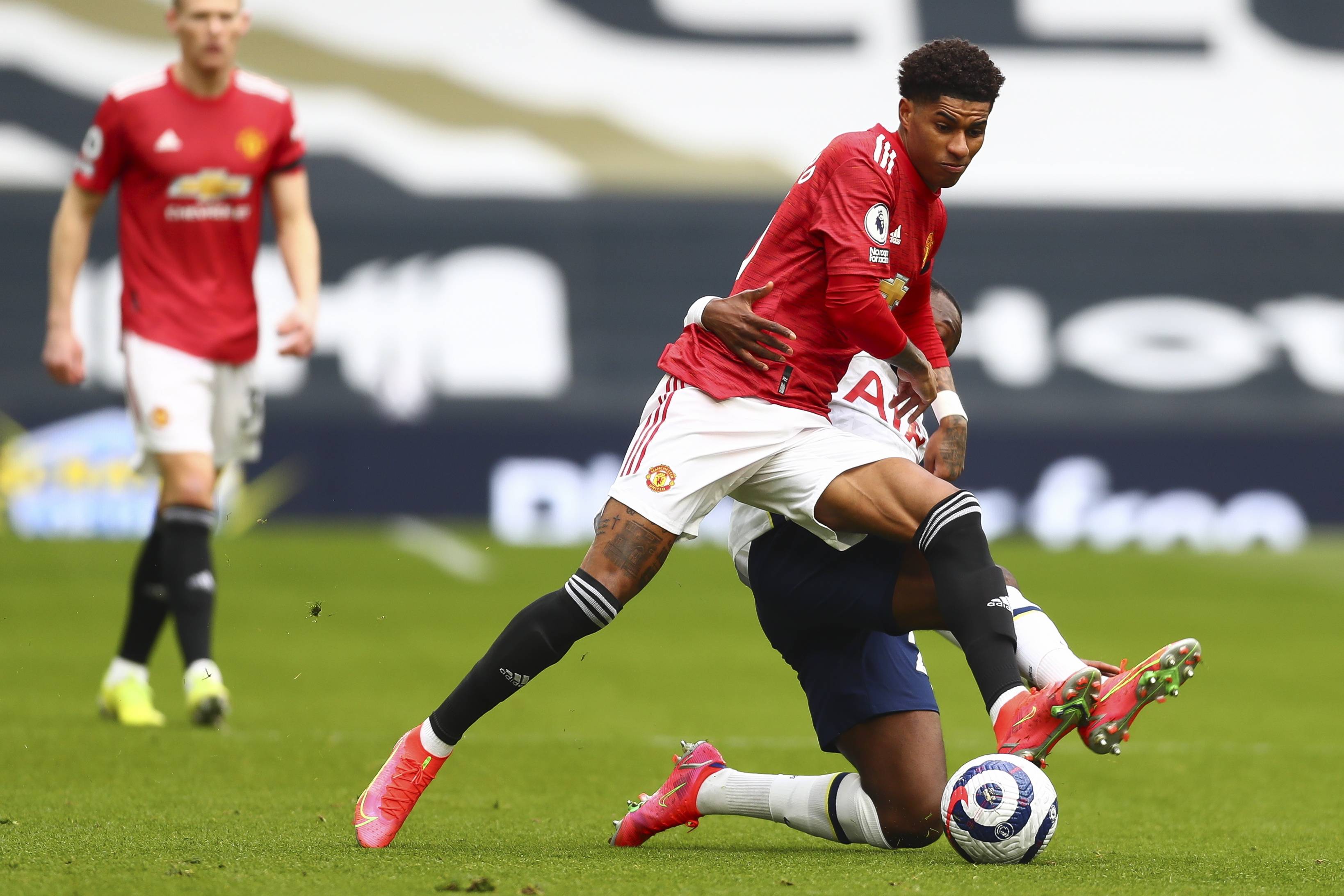 当他在场上 当他在场上